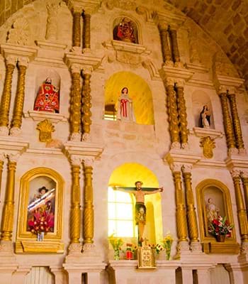 Visita el templo San Benedicto de Tarata. Llénate de espiritualidad.