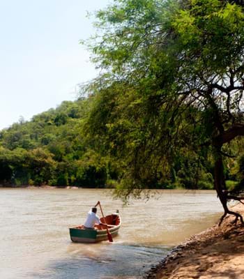 Relájate con los paseos en bote por el río Tumbes.