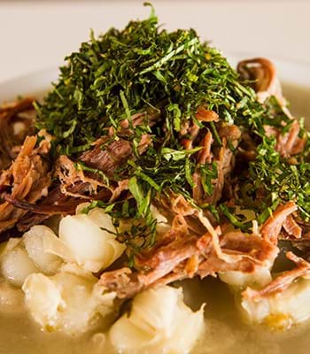 Prueba el chupe de morón y la patasca, contundentes sopas serranas.