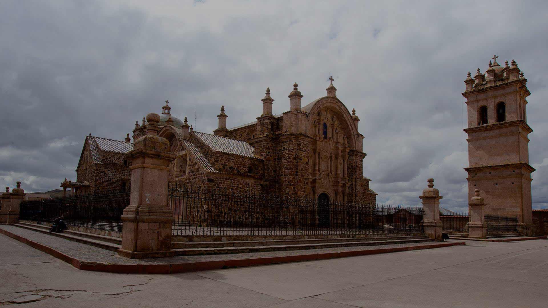 Iglesia Santiago Apóstol, Departamento de Puno