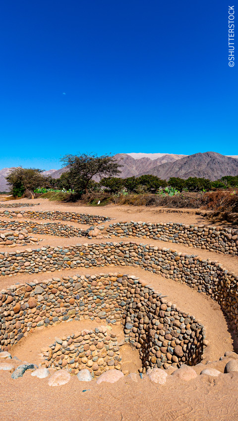 Los acueductos de Cantalloc en Nasca, Perú.