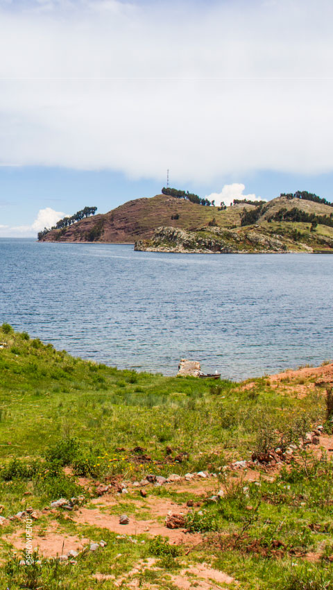 Île Tikonata sur le lac Titicaca