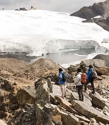 Arrampicasi, fare trekking, cavalcare o accamparsi nella Cordigliera Bianca