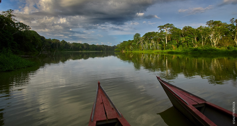 Splendido lago nella Riserva Nazionale Tambopata, nella regione di Madre de Dios, Perù. / ©SHUTTERSTOCK