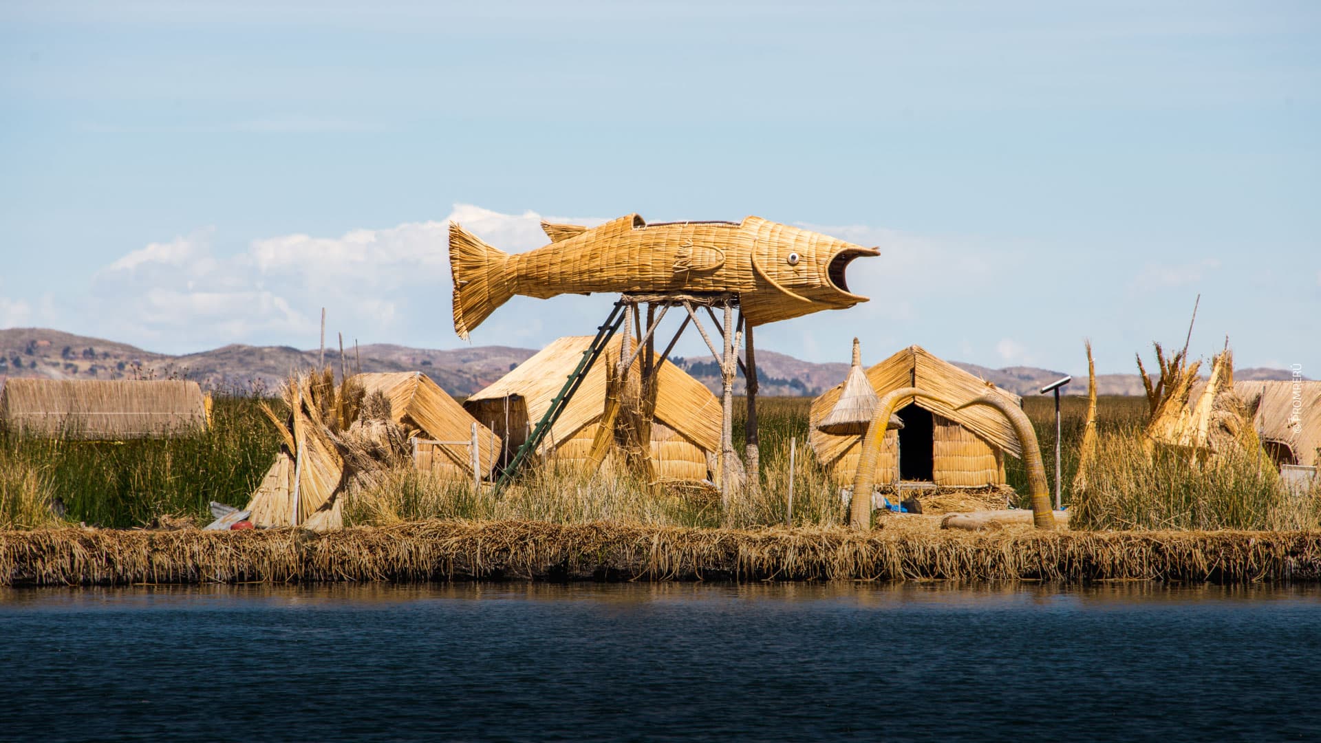 Islas Flotantes de los Uros no Lago Titicaca, Puno.