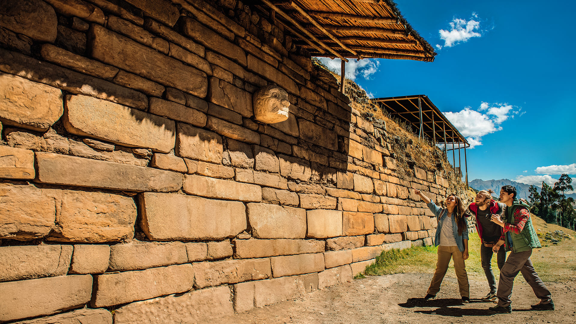 Steinkopf im Tempel von Chavín de Huántar