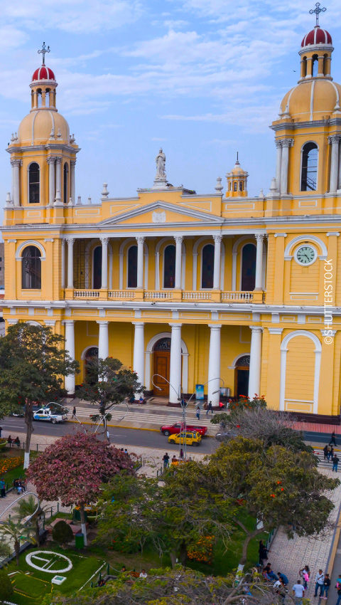 Vista aerea della piazza principale di Chiclayo.