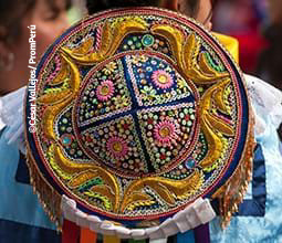 Typical clothing to celebrate the Lord of Qoyllurit'i