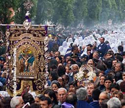 Procession of the Lord of Miracles in October