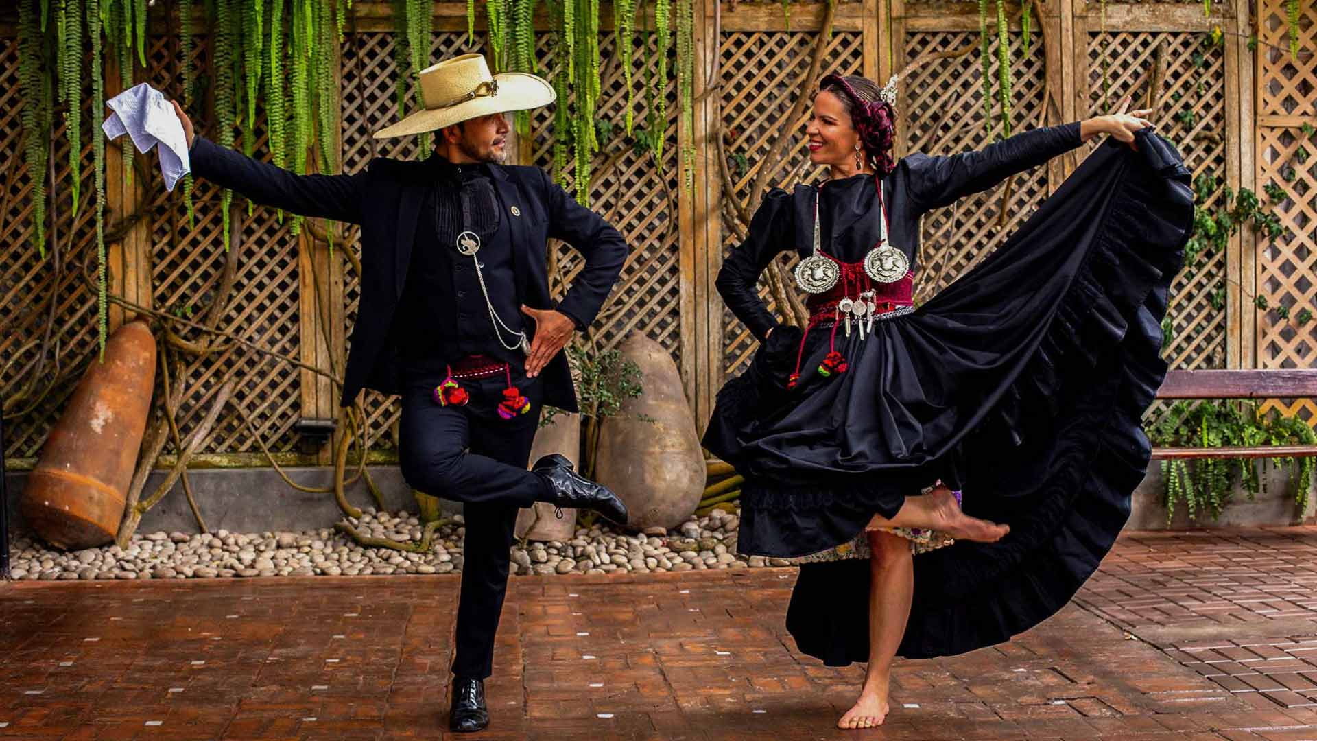 Marinera dancers, Lima