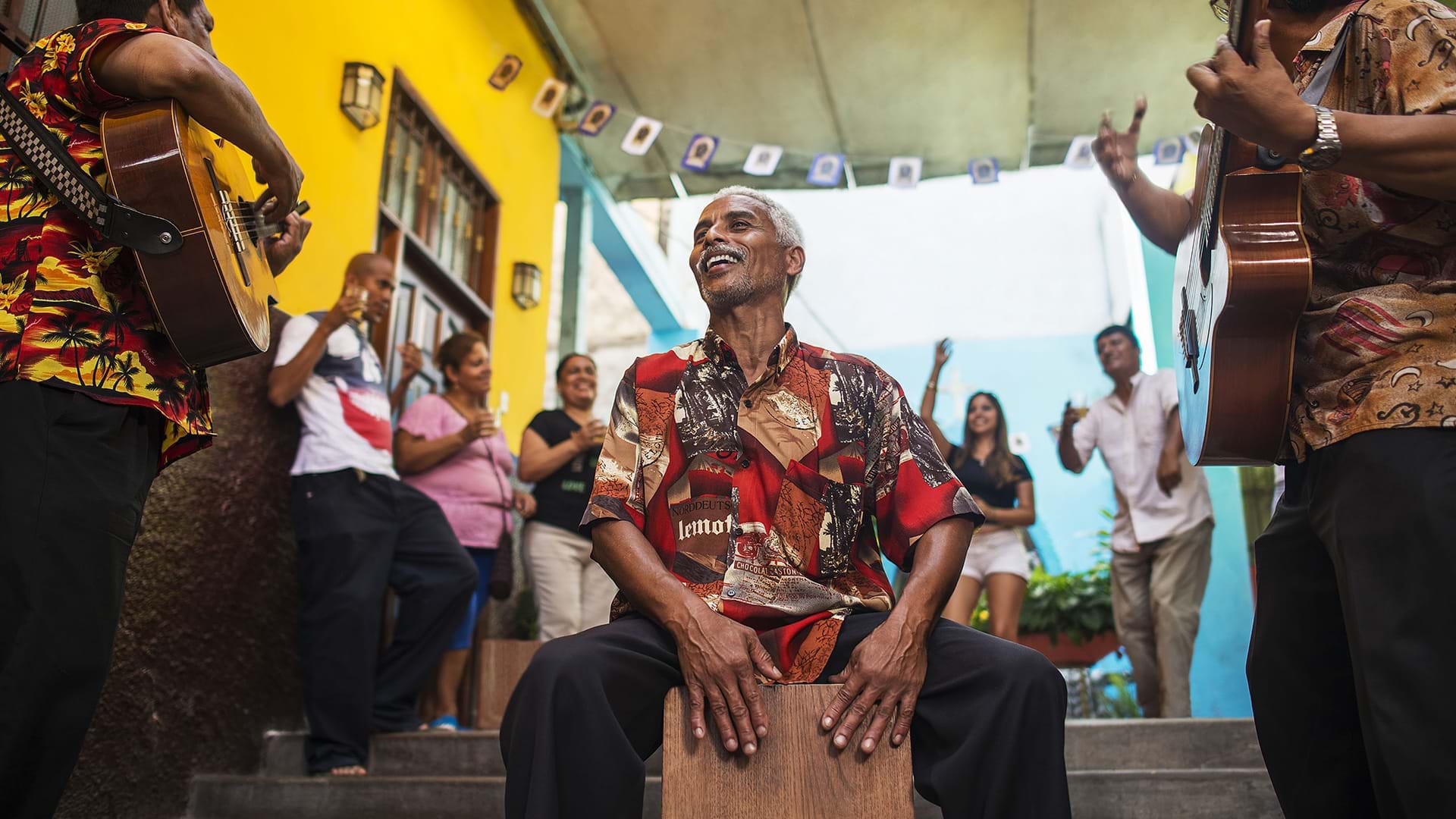 De Rompe Y Raja Asi Se Celebra El Dia De La Cancion Criolla