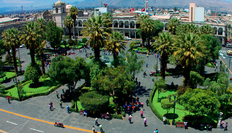 plaza-de-armas-arequipa.tablet