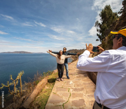 disfrutando-de-la-vida-en-isla-taquile-mosaico5
