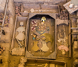 Reconstruction of the tomb of the Lord of Sipán