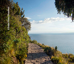 Camino de piedra en la Isla de Amantaní.