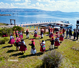 Festividad en la Isla de Amantaní.