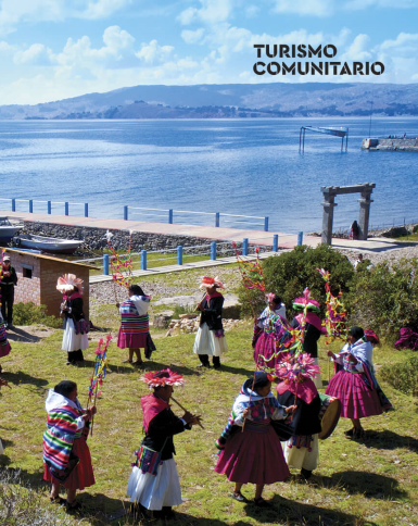 Danza en la Isla de Amantaní, Puno