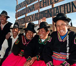Pobladores de la comunidad de Luquina.