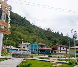 Plaza del pueblo de San Pablo. Plaza del pueblo de San Pablo.