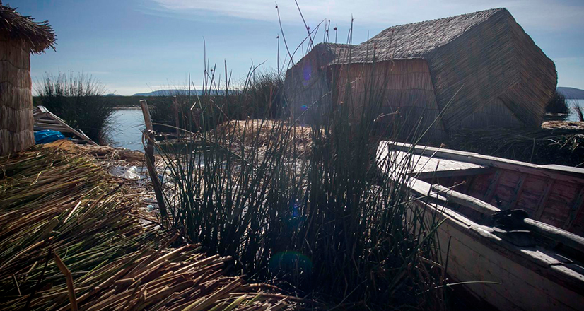 Vivienda en los Uros
