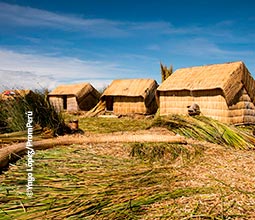 Viviendas en los Uros.