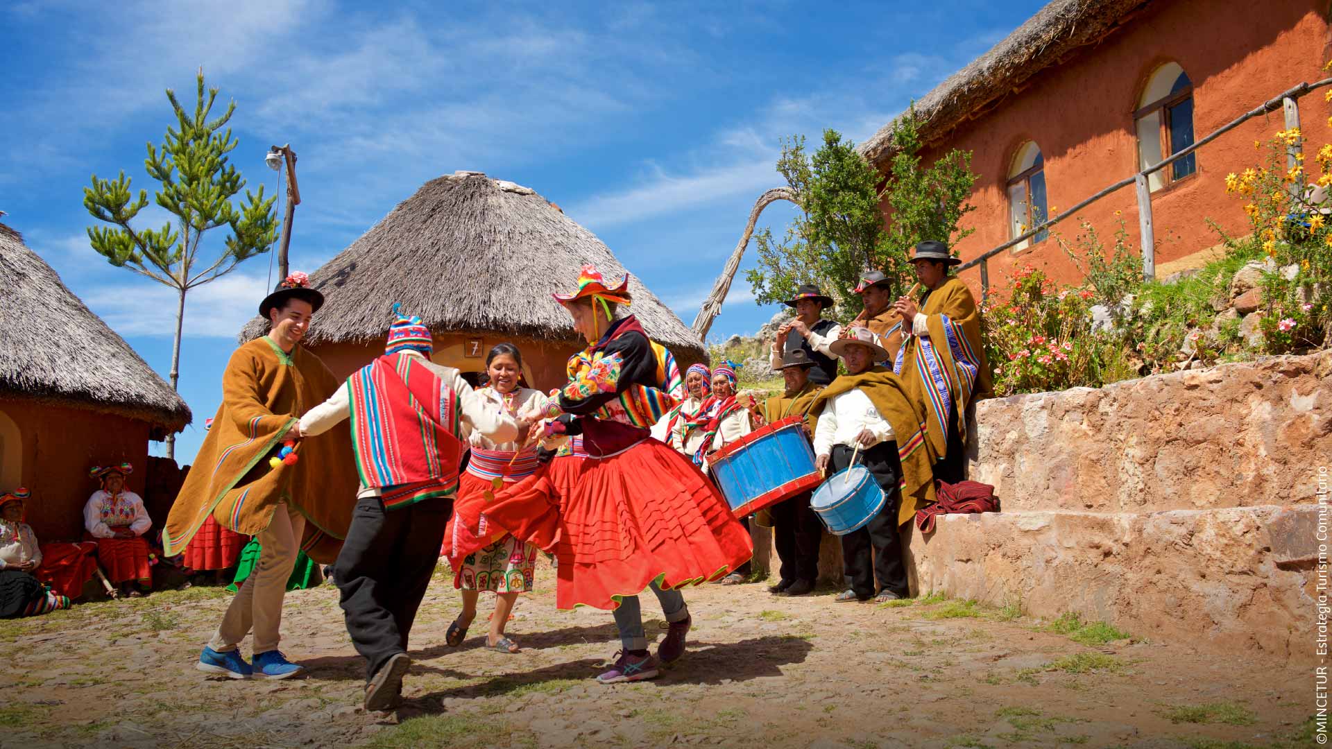 Disfrutando con la comunidad de la Isla Ticonata