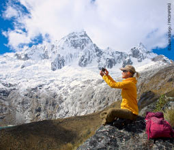 turista-descansando-trekking--en-ancash-1-mosaico
