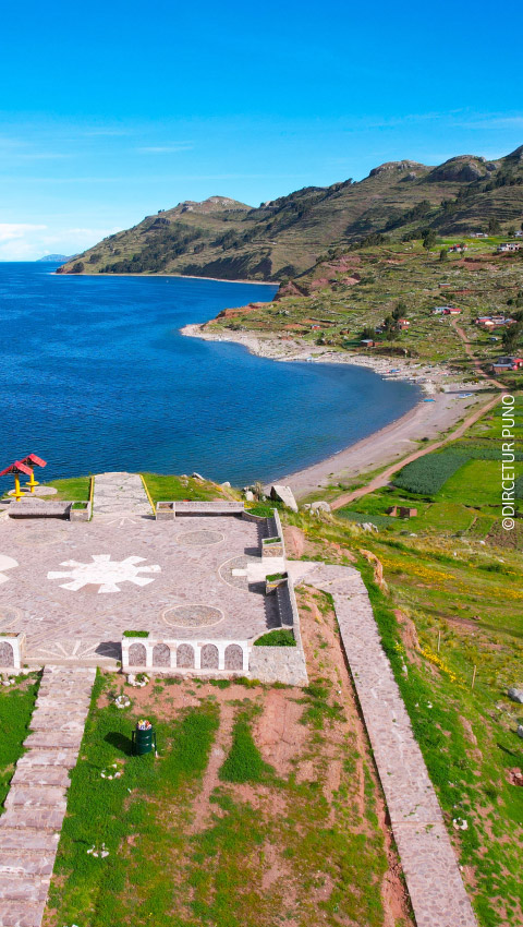 Escallani, comunidad rural a orillas del Lago Titicaca