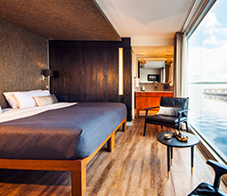 Voyage en bateau de croisière sur le fleuve Amazone