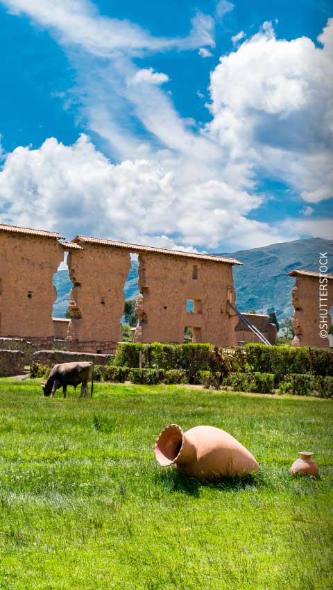 Vue du Temple de Wiracocha, Raqchi, Cusco.