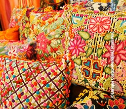 クスコの伝統的な刺繍