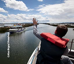 Passeio de barco pelo Lago Titicaca