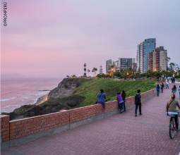 acantilado-en-el-parque-el-faro-miraflores-mosaico3