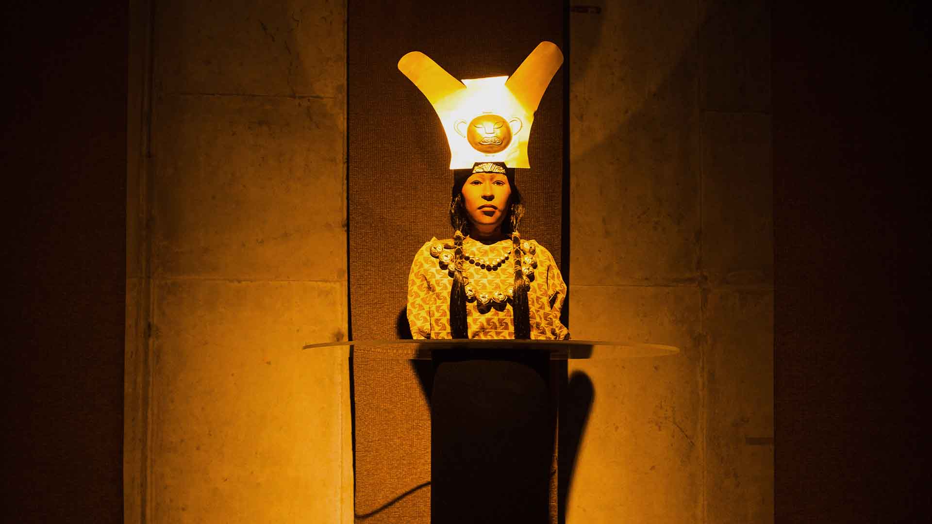 Vier weibliche Darstellungen aus dem alten Peru