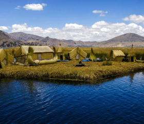 Floating Islands, Puno