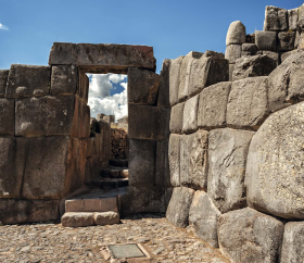 https://www.peru.travel/Contenido/General/Imagen/en/79/1.1/Sacsayhuaman.listado.jpg