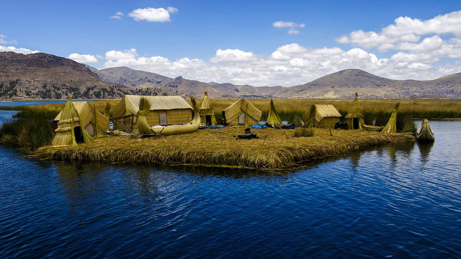 Islas Flotantes, Puno