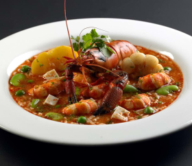 https://www.peru.travel/Contenido/General/Imagen/es/141/1.1/chupe-de-camarones.listado.jpg