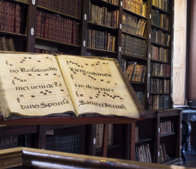 Biblioteca del Convento de Santo Domingo, Lima