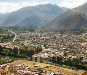 https://www.peru.travel/Contenido/General/Imagen/es/447/1.1/urubamba.listado.jpg
