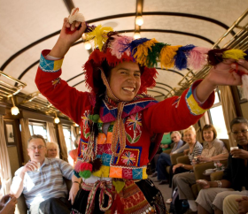 https://www.peru.travel/Contenido/General/Imagen/es/570/1.1/tren-lujo.listado.jpg