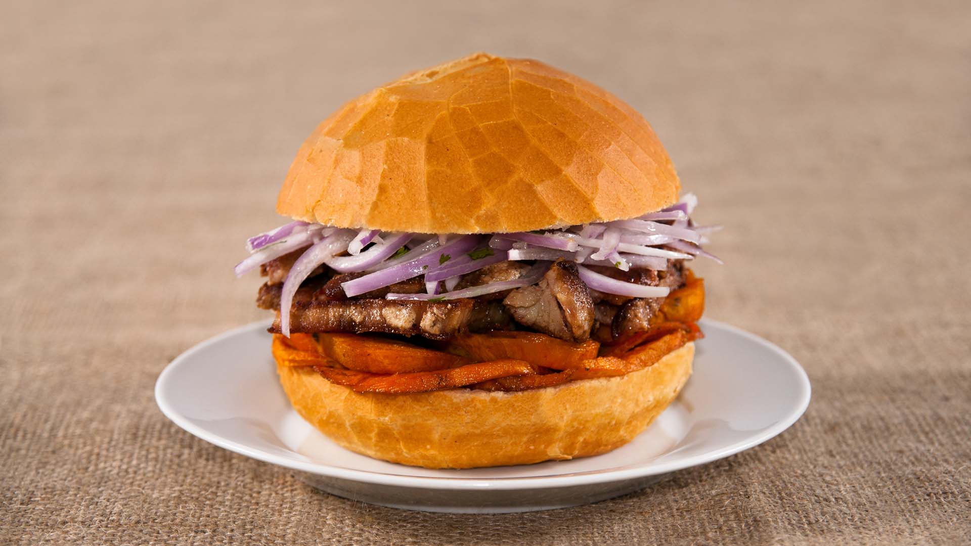 Chicharrón peruano, uno de los platos más deliciosos y consumidos del Perú