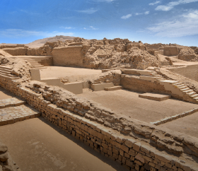 Calle Norte-Sur en el Santuario Arqueológico de Pachacamac