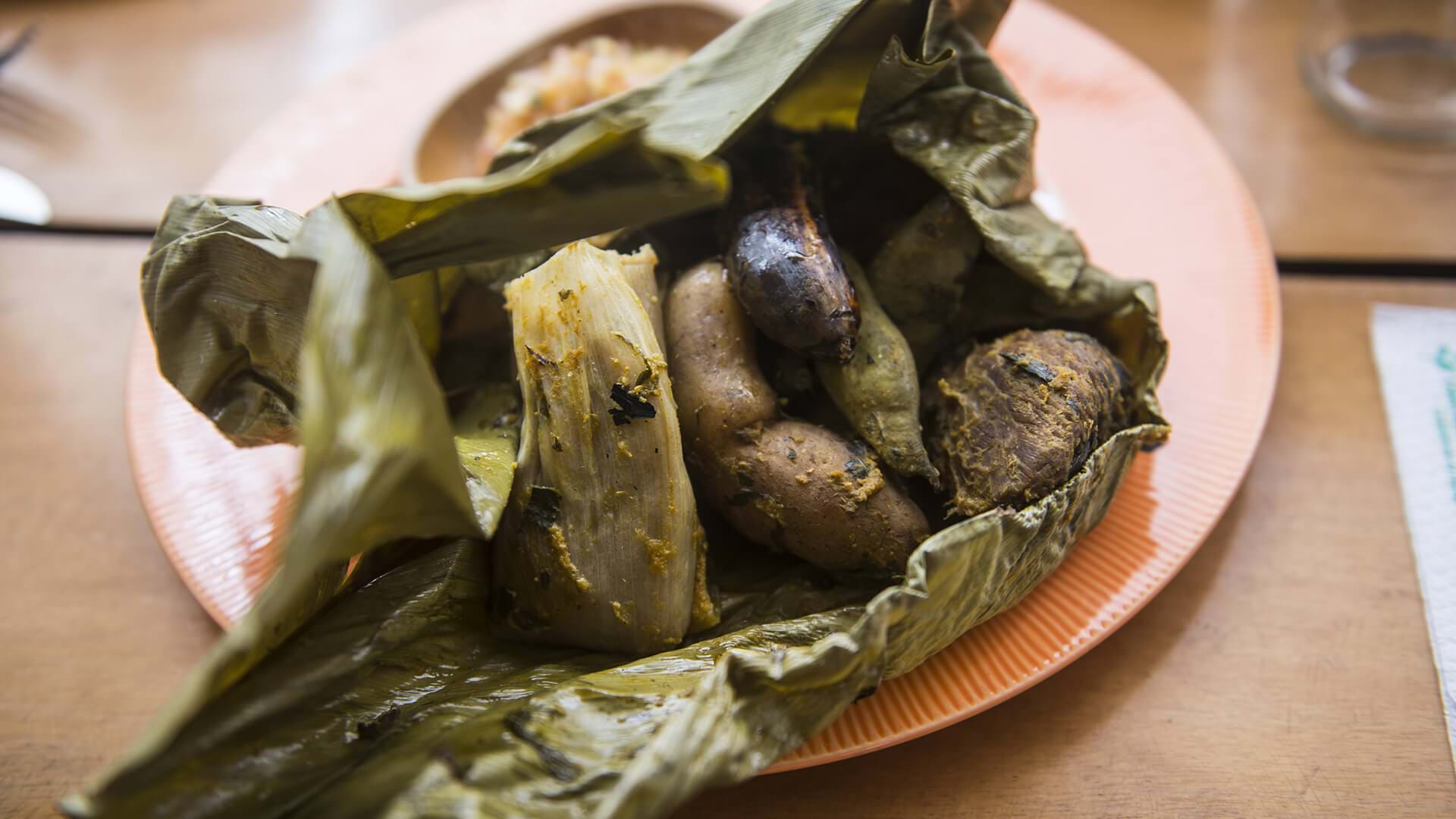 Pachamanca, legado de la cocina inca que se abre paso en el tiempo Pachamanca, legado de la cocina inca que se abre paso en el tiempo
