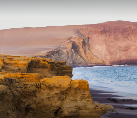 https://www.peru.travel/Contenido/General/Imagen/it/939/1.1/paracas-2023.desktop.listado.jpg