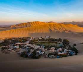 ワカチナ・オアシスの空撮風景./ ©SHUTTERSTOCK