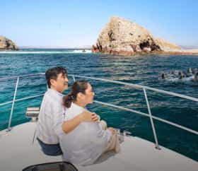 Tourists in Paracas, Ica