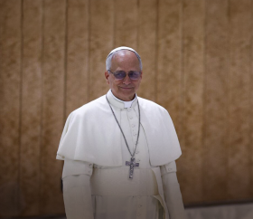 El Papa León XIV durante la audiencia con los medios en el Vaticano