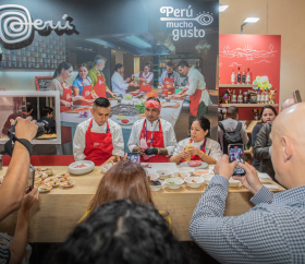 Muestra y degustación de la gastronomía peruana.