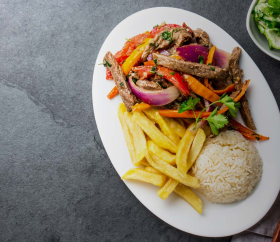 Lomo saltado